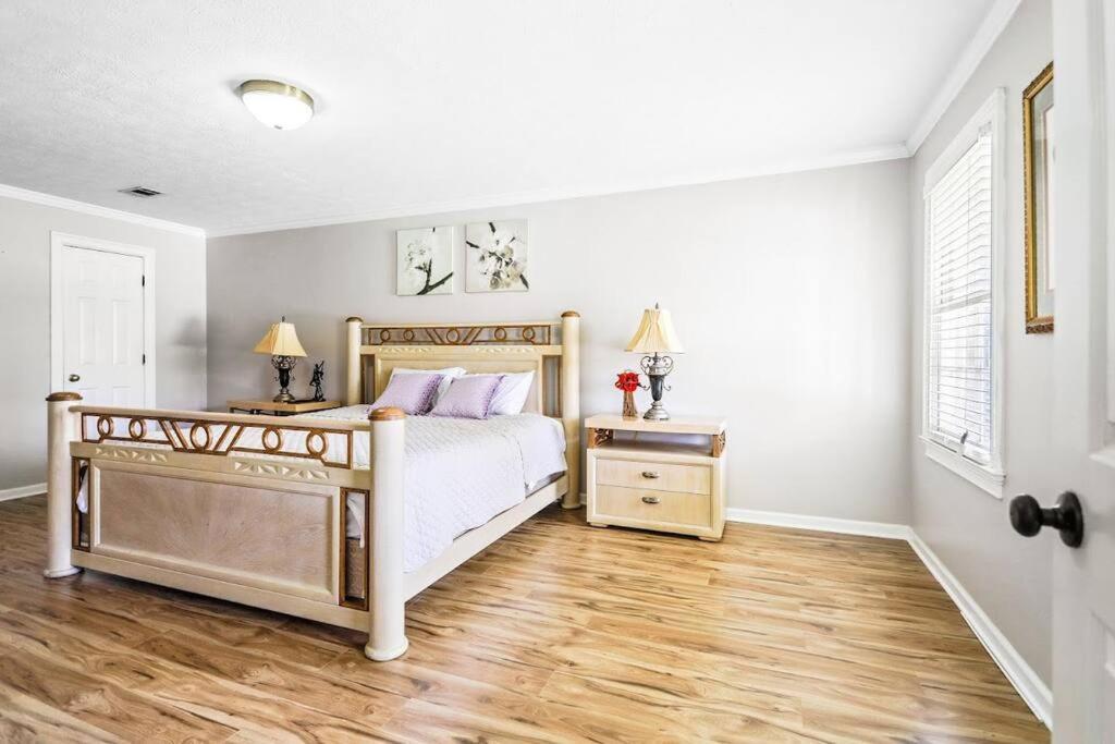 Lovely 5Bed, 3-Fullbath ! 5Min To Free Way I-85 ローレンスビル エクステリア 写真
