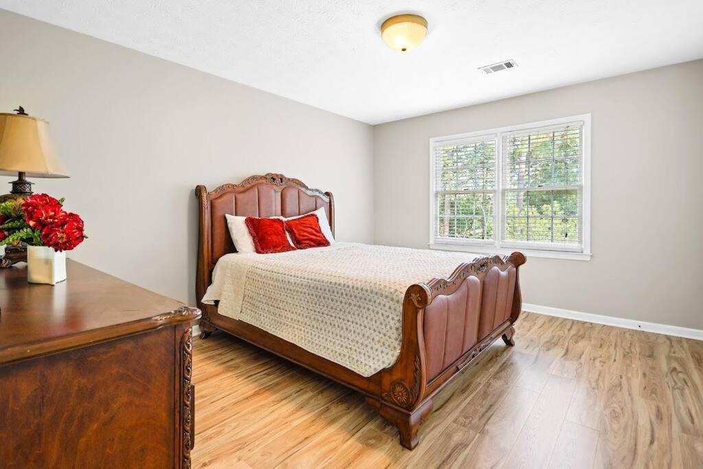 Lovely 5Bed, 3-Fullbath ! 5Min To Free Way I-85 ローレンスビル エクステリア 写真