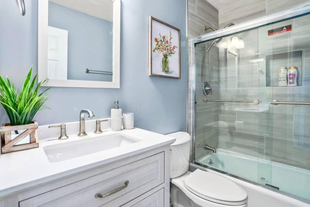Lovely 5Bed, 3-Fullbath ! 5Min To Free Way I-85 ローレンスビル エクステリア 写真