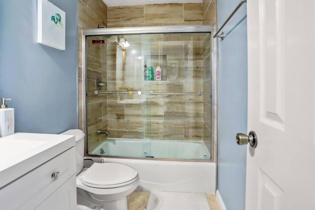 Lovely 5Bed, 3-Fullbath ! 5Min To Free Way I-85 ローレンスビル エクステリア 写真