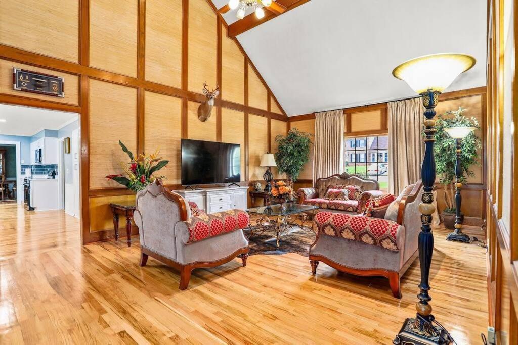 Lovely 5Bed, 3-Fullbath ! 5Min To Free Way I-85 ローレンスビル エクステリア 写真