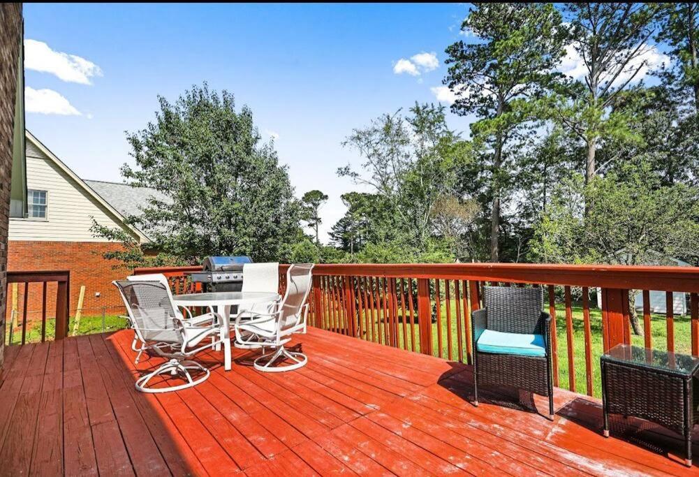 Lovely 5Bed, 3-Fullbath ! 5Min To Free Way I-85 ローレンスビル エクステリア 写真