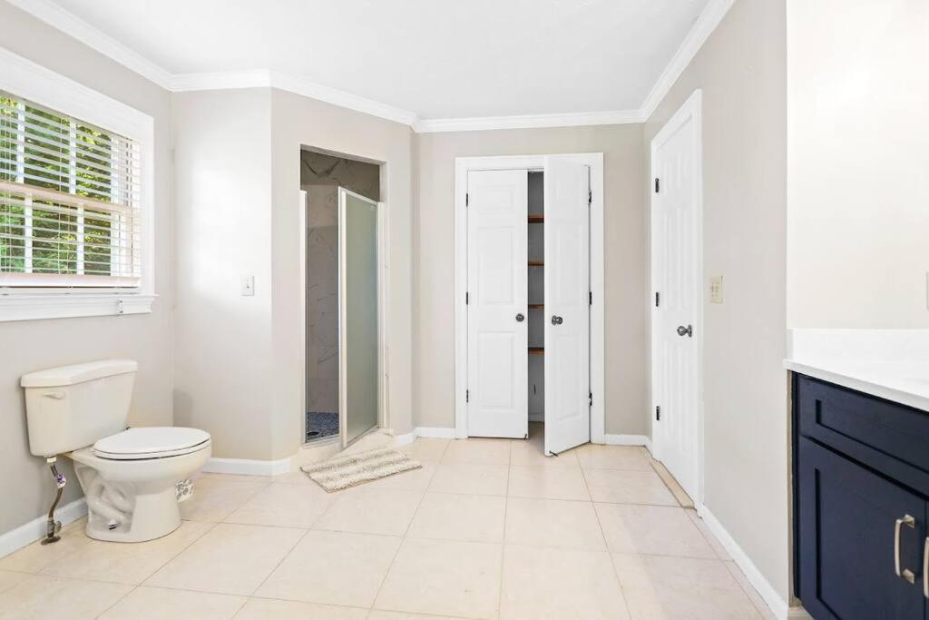 Lovely 5Bed, 3-Fullbath ! 5Min To Free Way I-85 ローレンスビル エクステリア 写真
