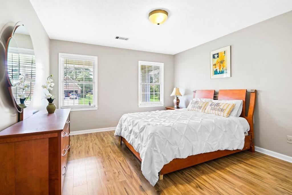 Lovely 5Bed, 3-Fullbath ! 5Min To Free Way I-85 ローレンスビル エクステリア 写真