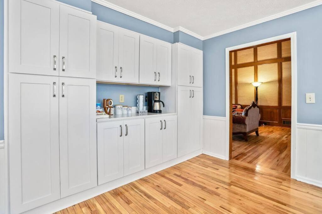 Lovely 5Bed, 3-Fullbath ! 5Min To Free Way I-85 ローレンスビル エクステリア 写真