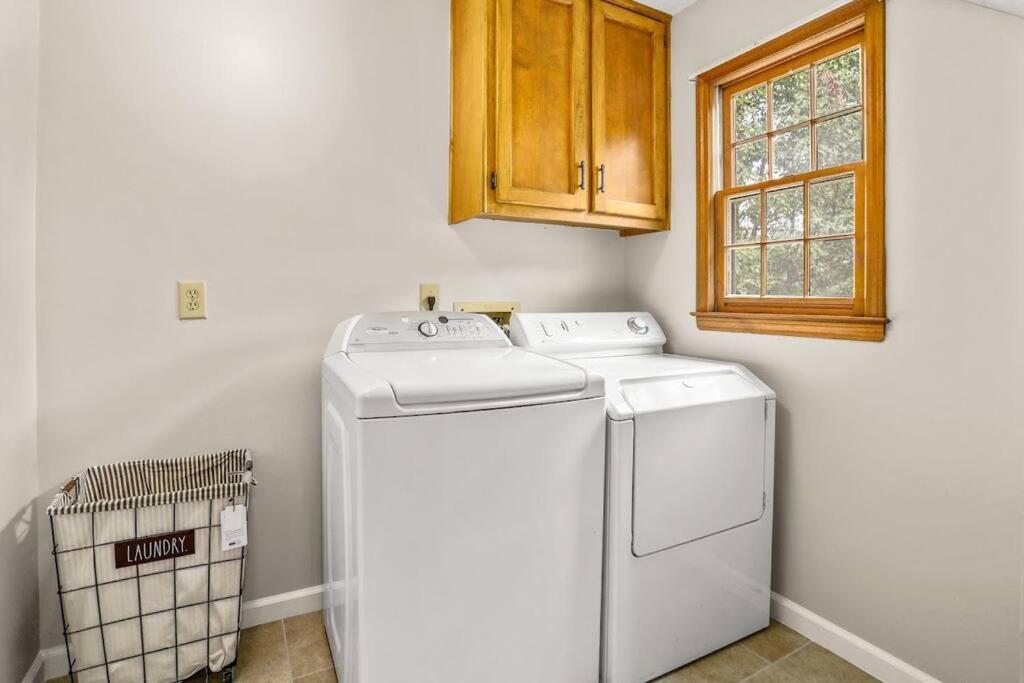 Lovely 5Bed, 3-Fullbath ! 5Min To Free Way I-85 ローレンスビル エクステリア 写真