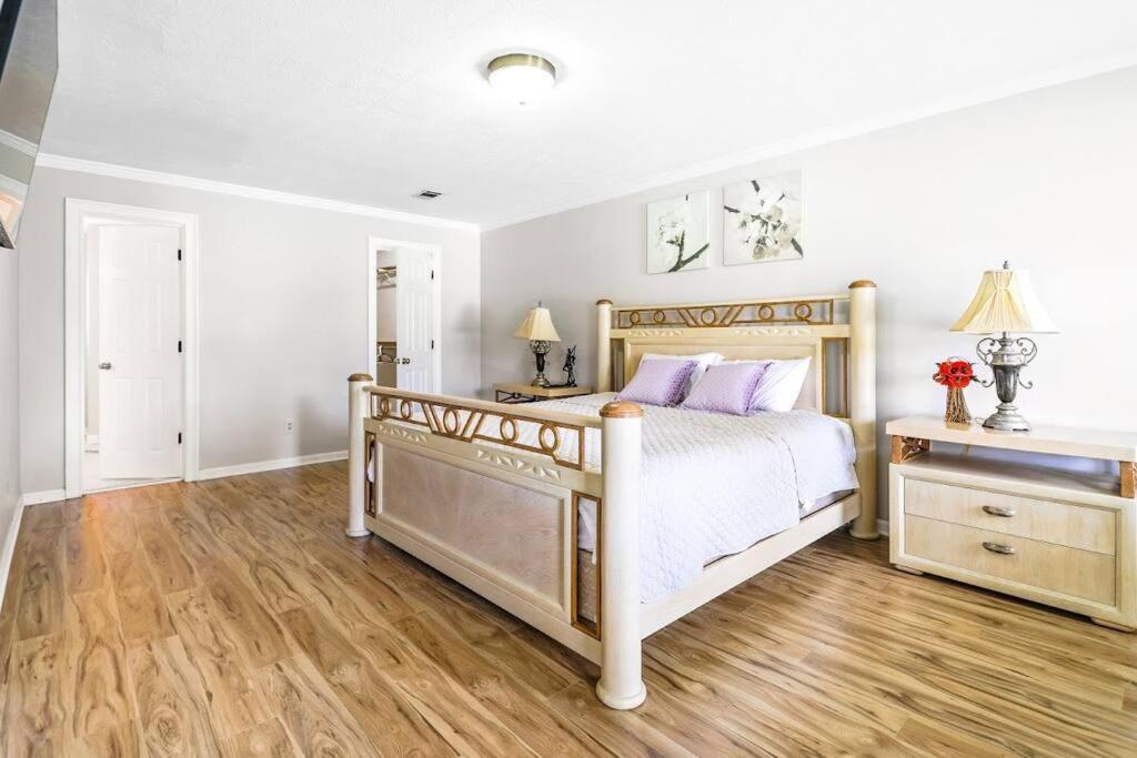 Lovely 5Bed, 3-Fullbath ! 5Min To Free Way I-85 ローレンスビル エクステリア 写真